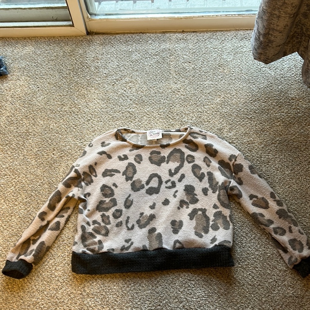 Long sleeve leopard print shirt, size: youth L, from: Gigi’s tween (boutique)